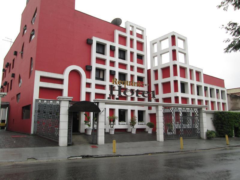 Requint Hotel 3*