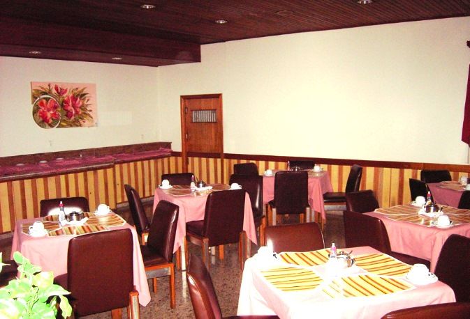 Carillon Plaza Hotel 2*