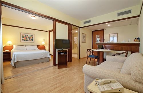 Hotel Ninety