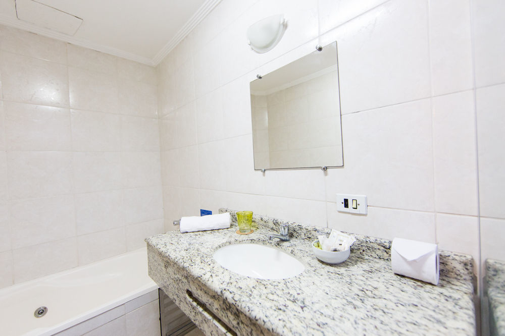 21 Khách sạn 2*