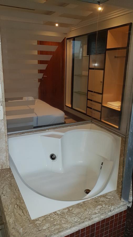 Khách sạn Platinum