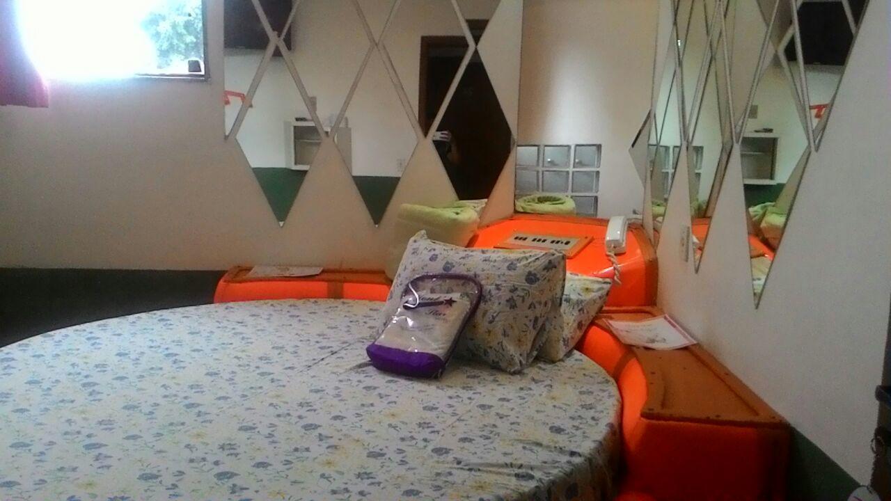 Hotel do amor Mont Star /