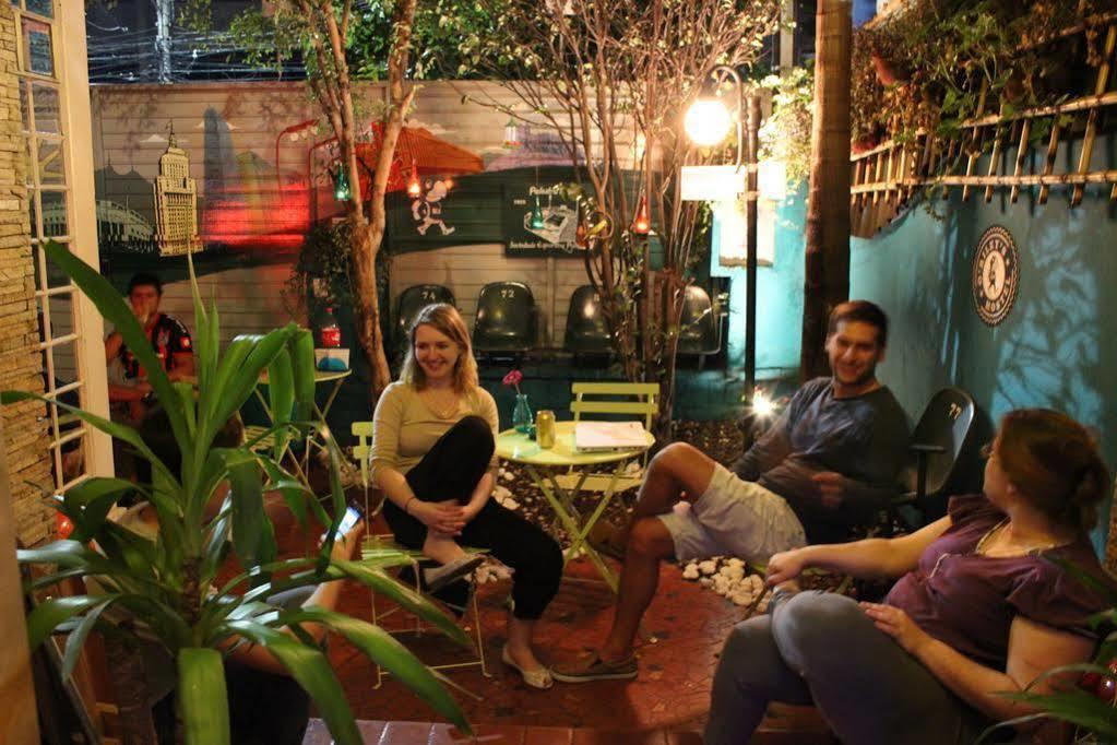 O'Rileys Perdizes Hostel *