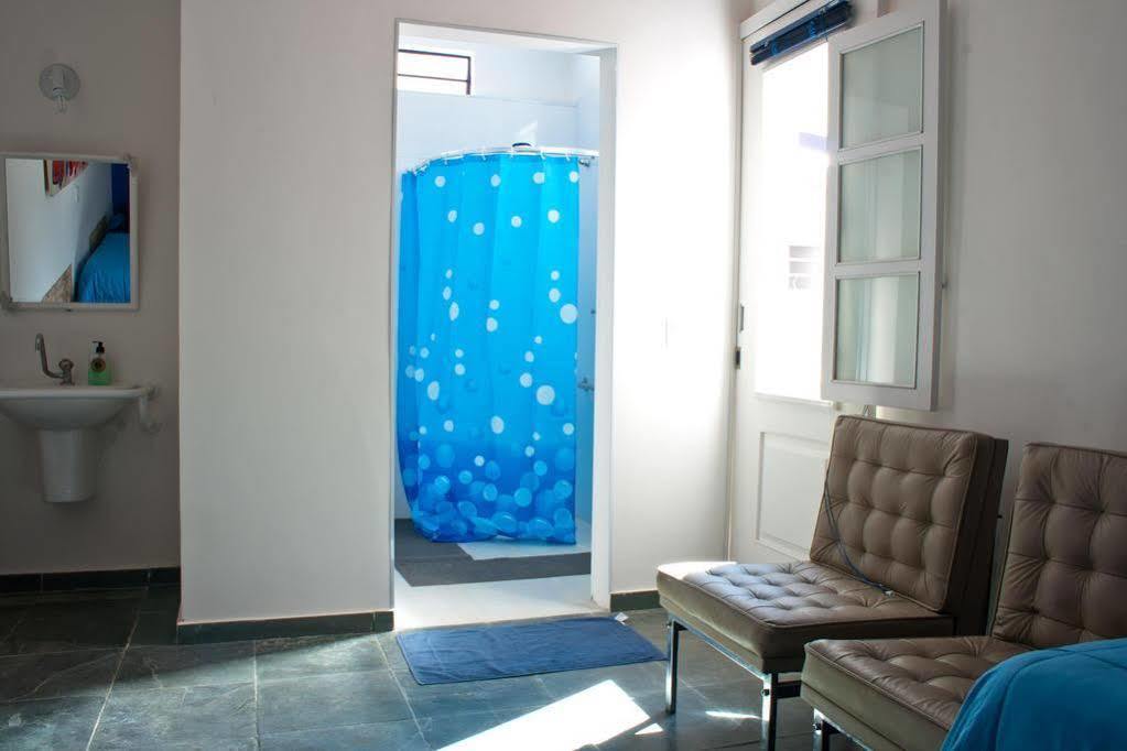 Purple House Hostel *