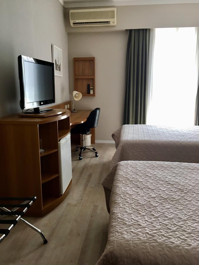 Flat Na Avenida Sabia-moema São Paulo