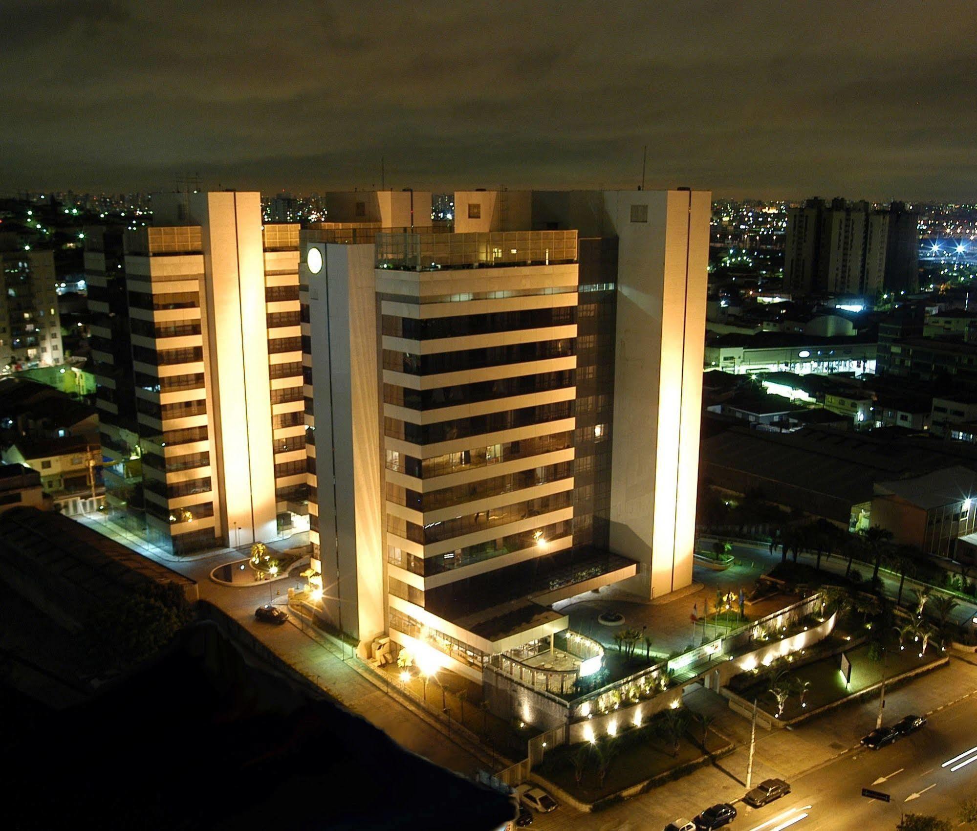 Adagio Nortel 4*