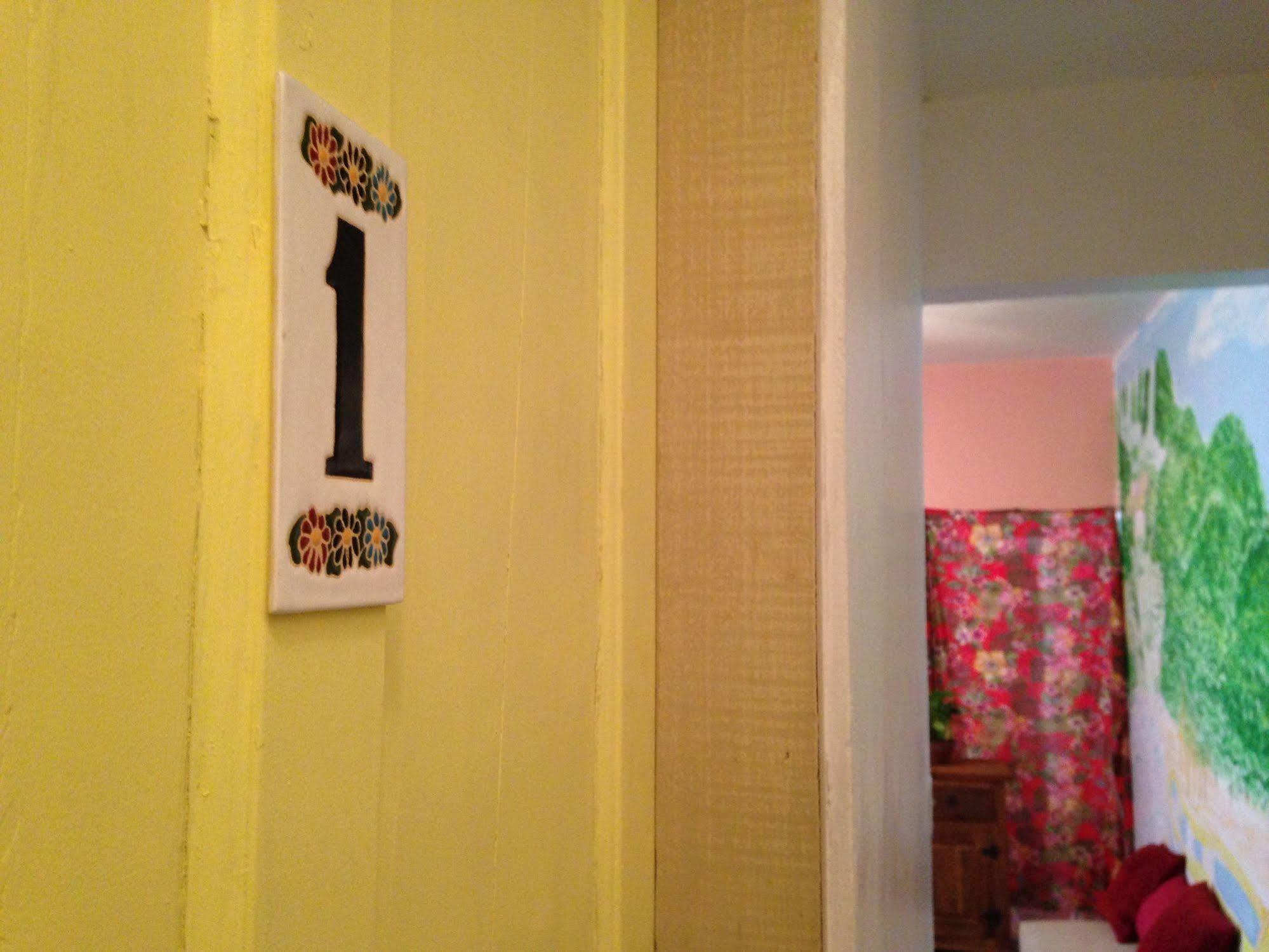 Mama Brasil Hostel *