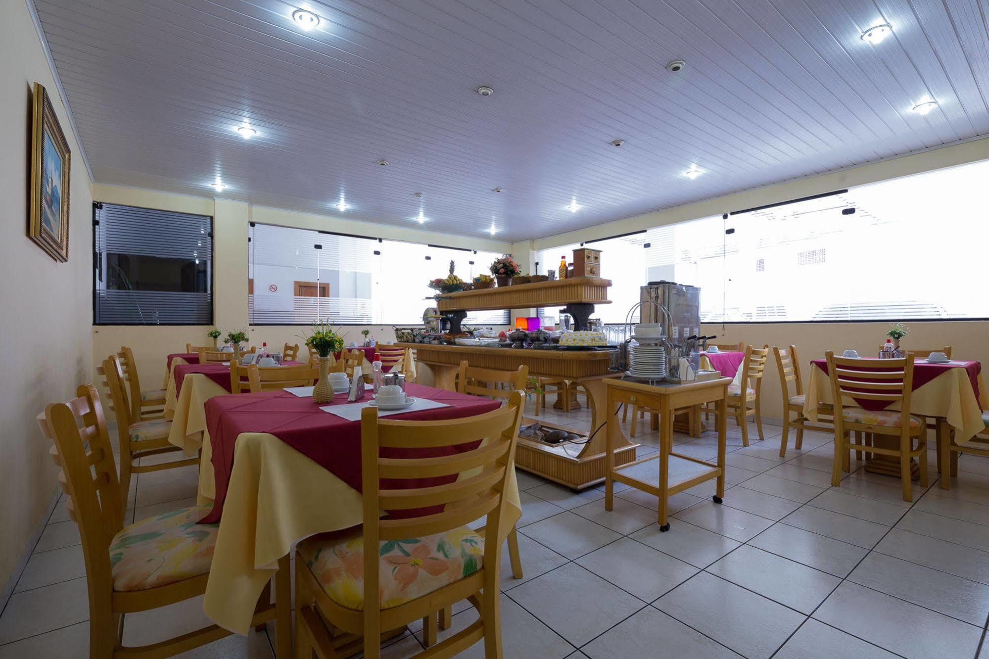 Requint Hotel