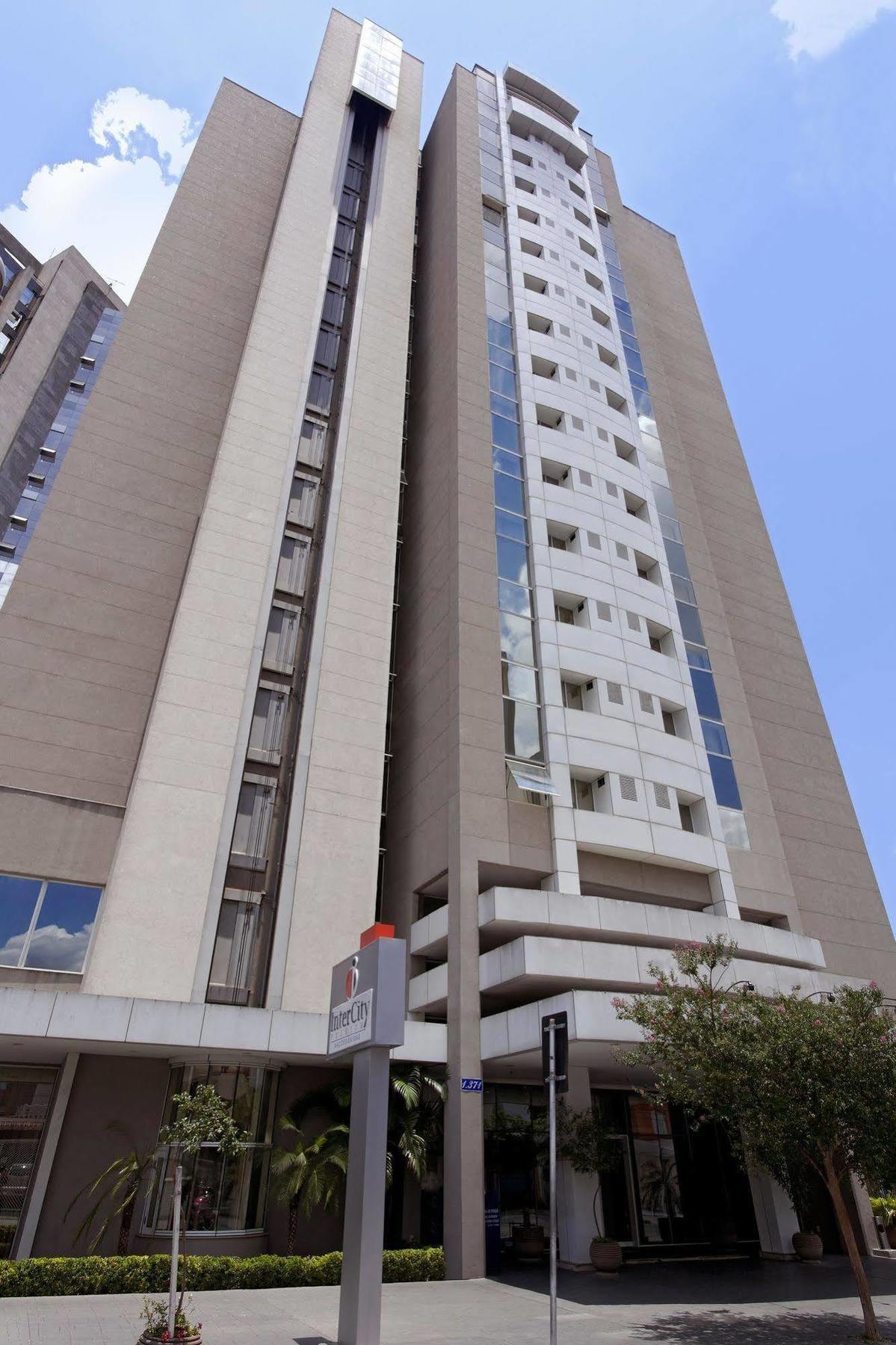 Hotel Intercity Nacoes Unidas
