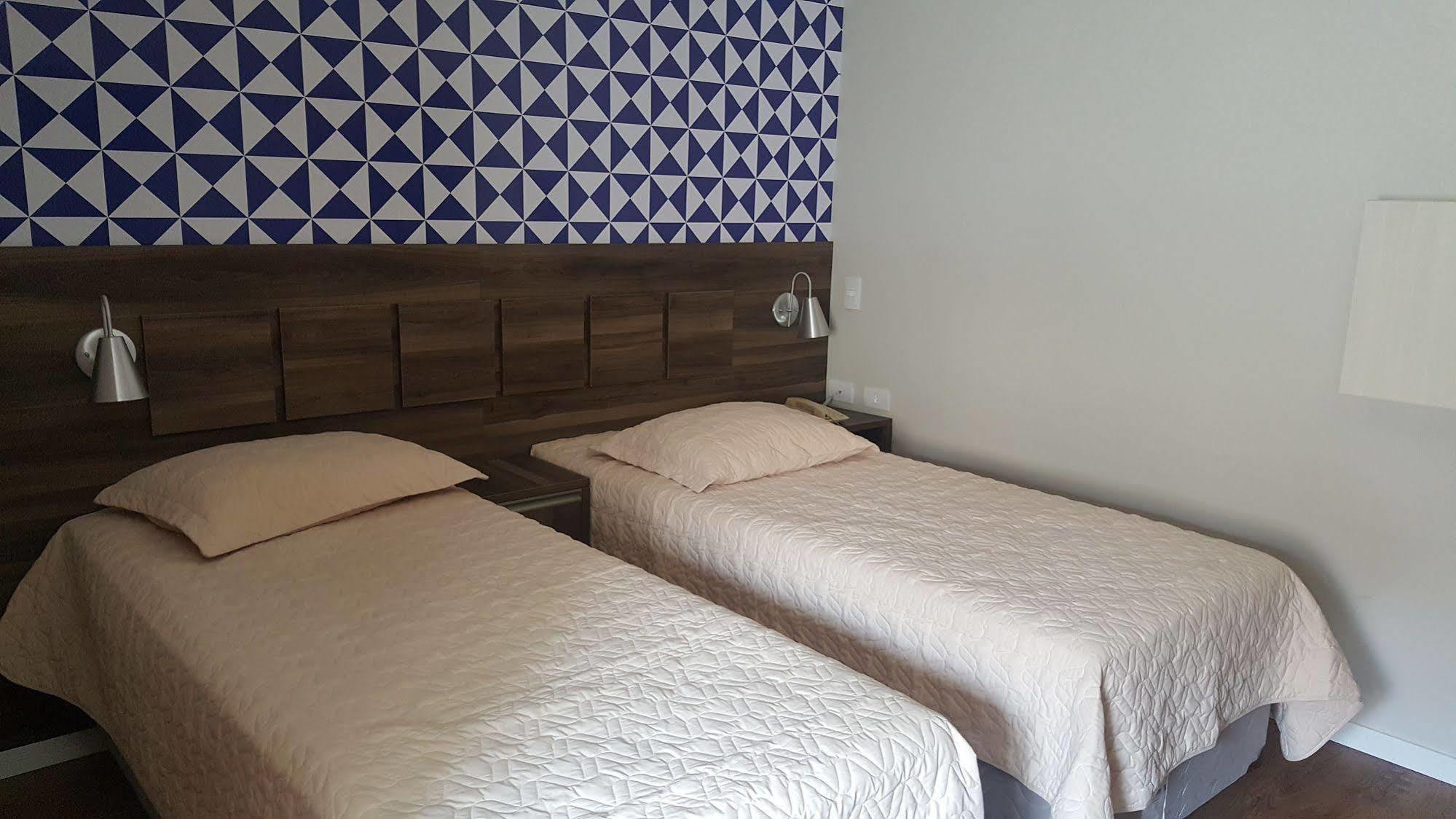 Hotel Biz 3*