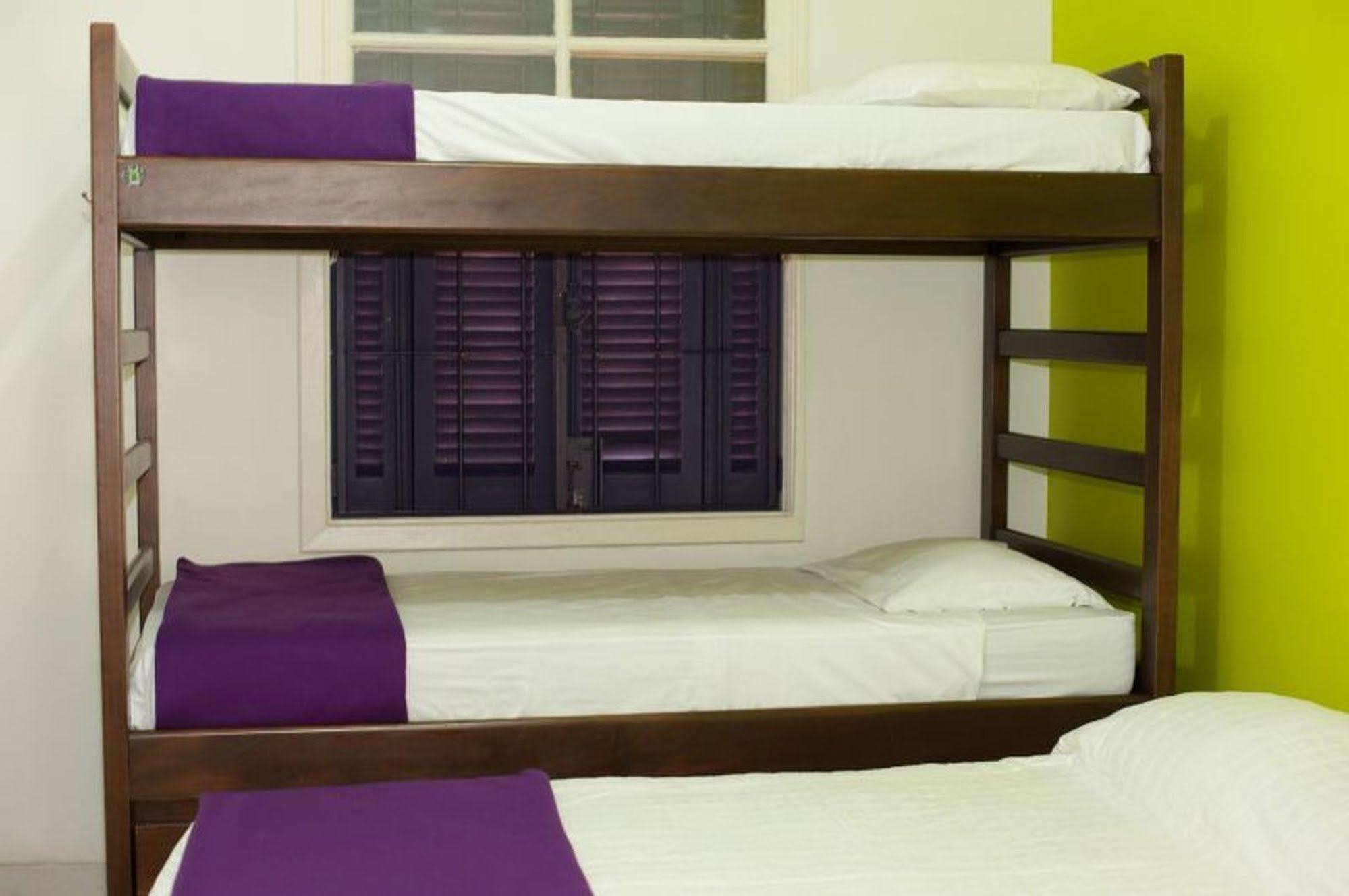 Purple House Hostel *