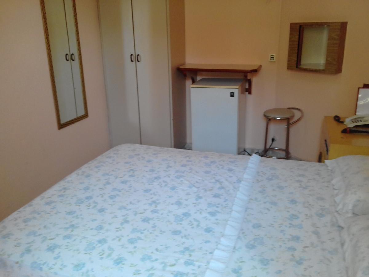 Hotel Paes De Barros 2*
