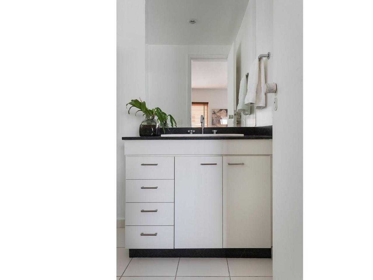 Tr195 Flat Charmoso No Itaim Bibi Apartemen