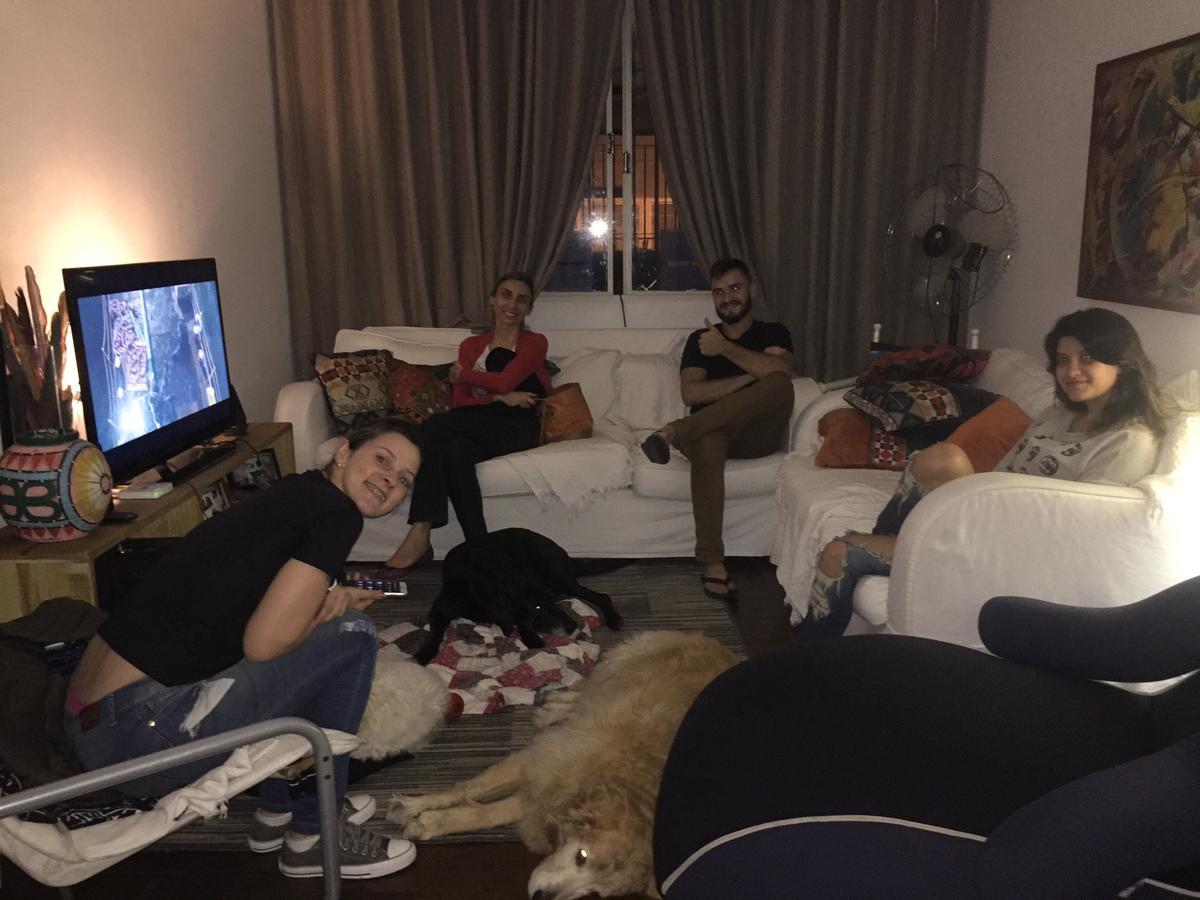 Family Consulado Americano *