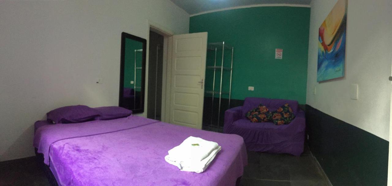 Purple House Hostel *