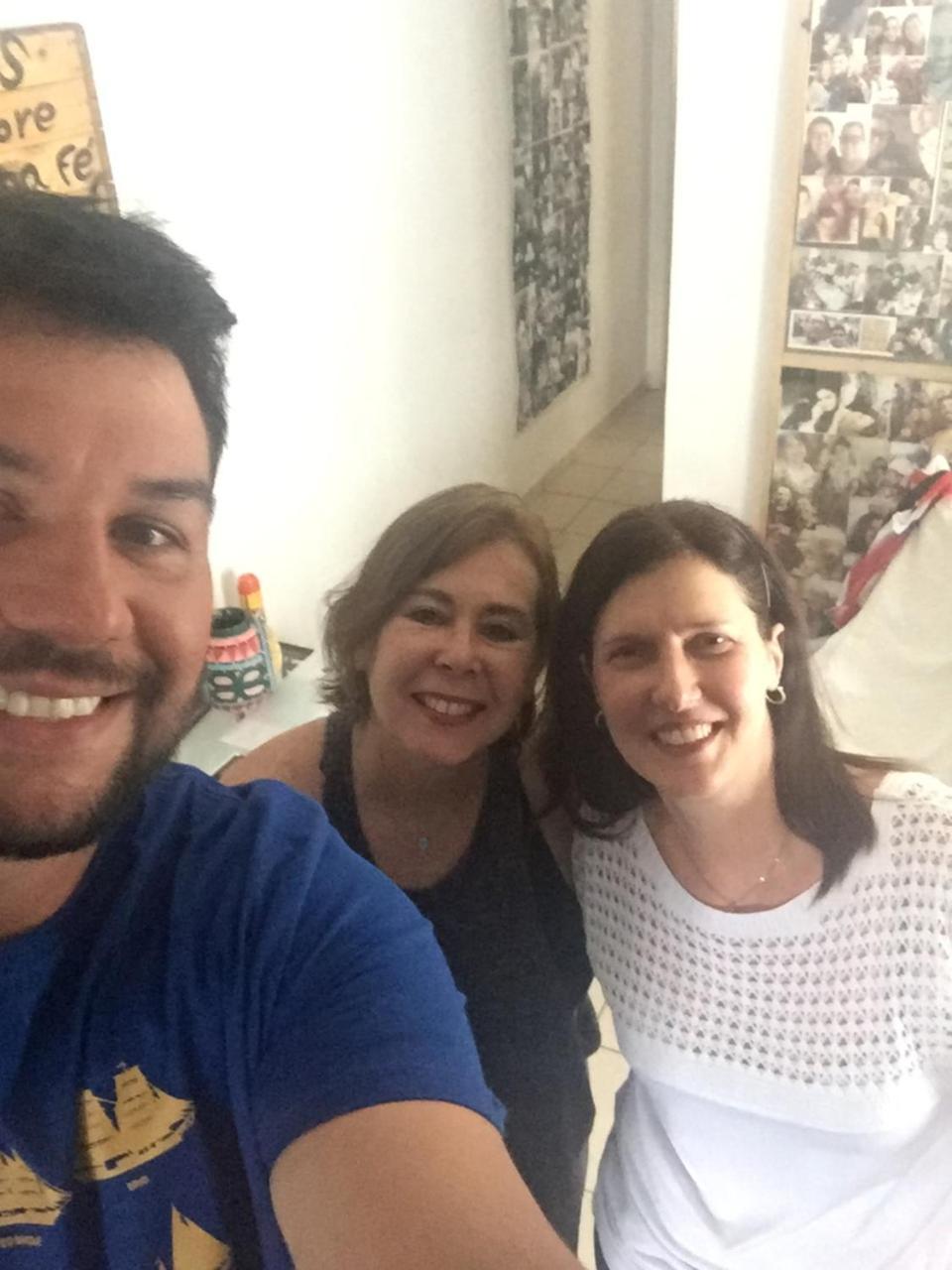 Family Consulado Americano *