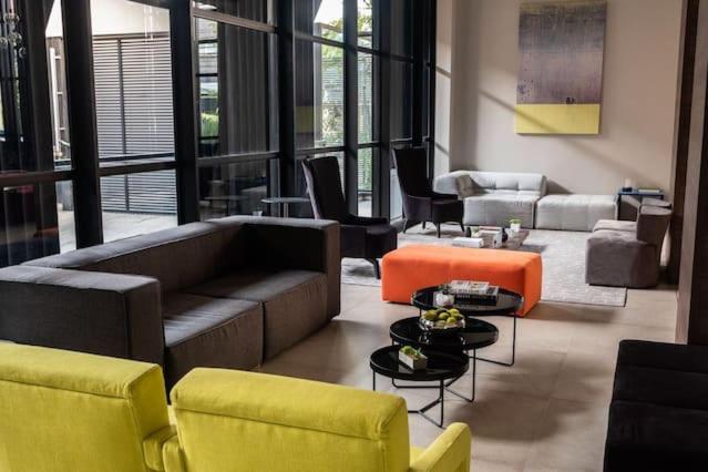 Apartemen Studio Brooklin Sao Paulo