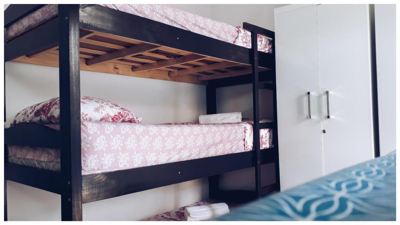 Hostel Santana *