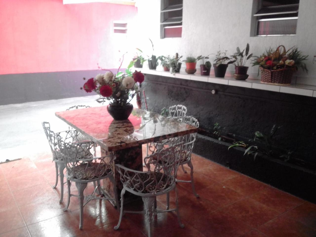 Paes De Barros 2*