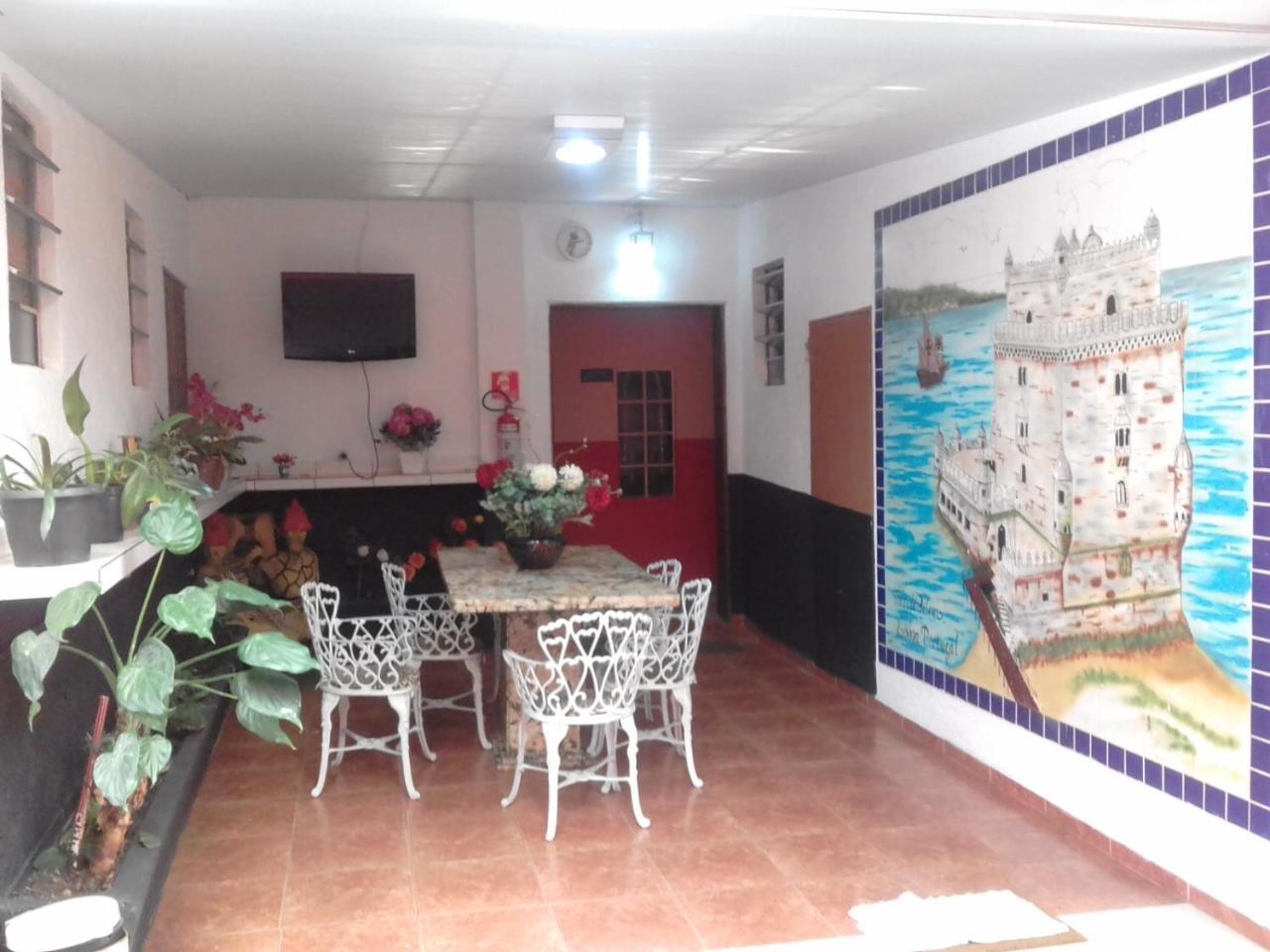Paes De Barros Hotel