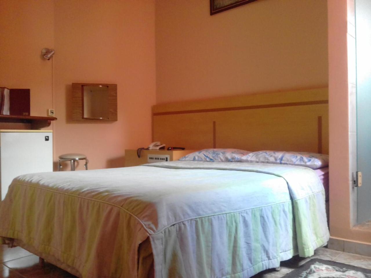 Paes De Barros Hotel 2*