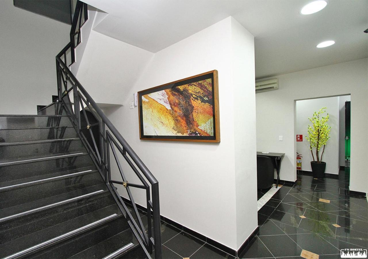 Hostel Fm *