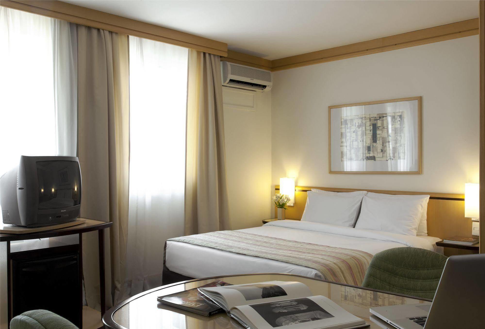 Intercity Nacoes Unidas Hotel