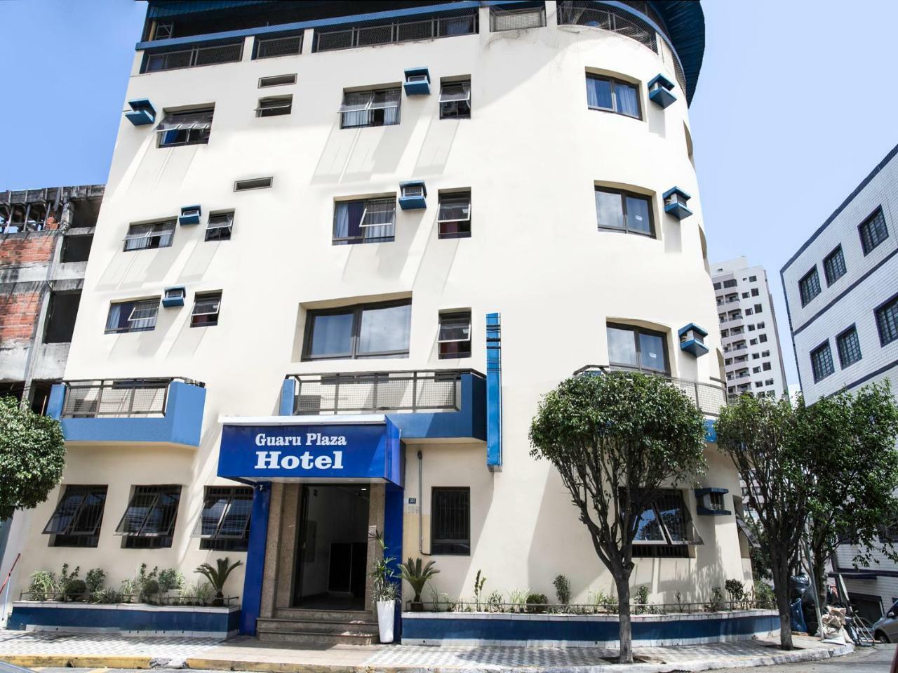 Oyo 105 Guaru Plaza
