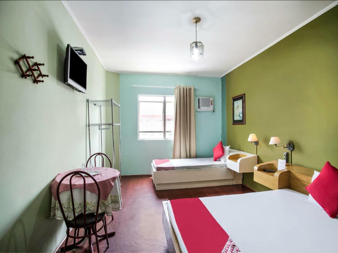 Oyo 105 Guaru Plaza Hotel 2*