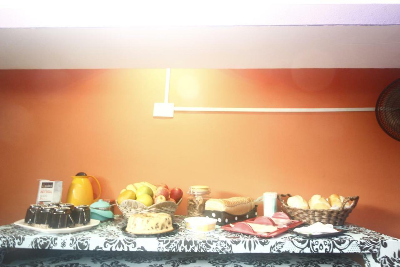 Hola Faria Lima Hostel *