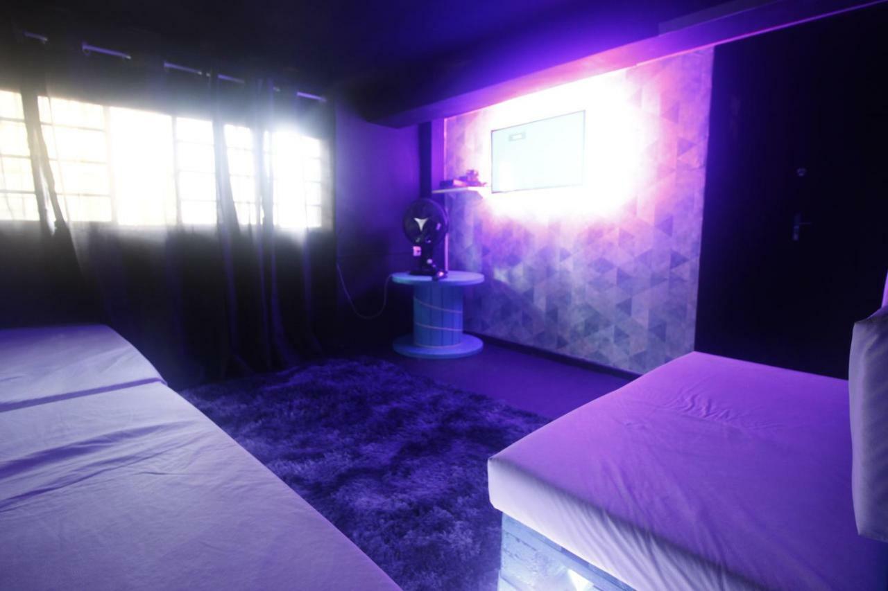 Hola Faria Lima Hostel *