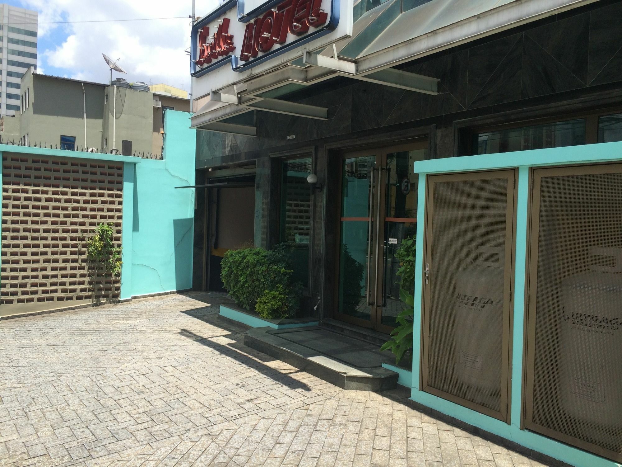 Saville Hotel 2*