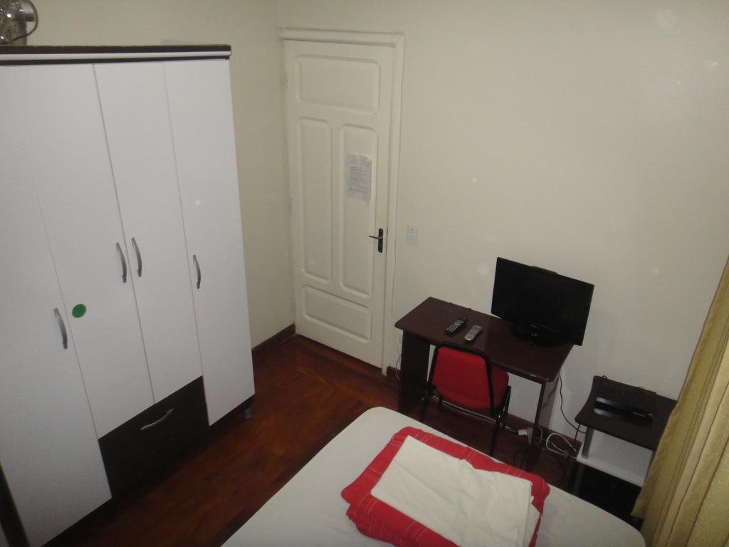 Clinicas Valente Hostel *
