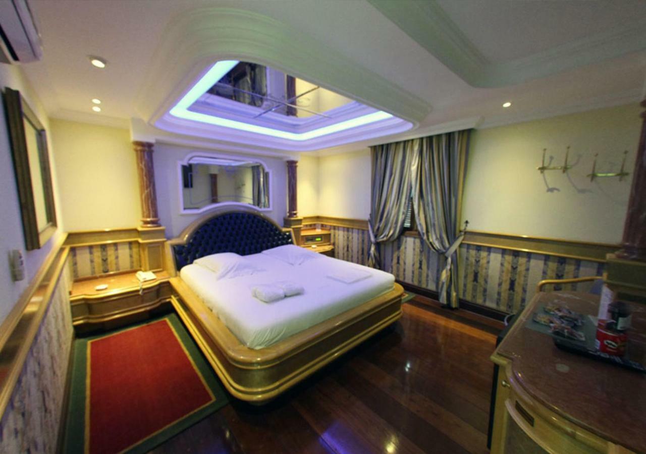 Colonial Palace (adults Only) Liebeshotel