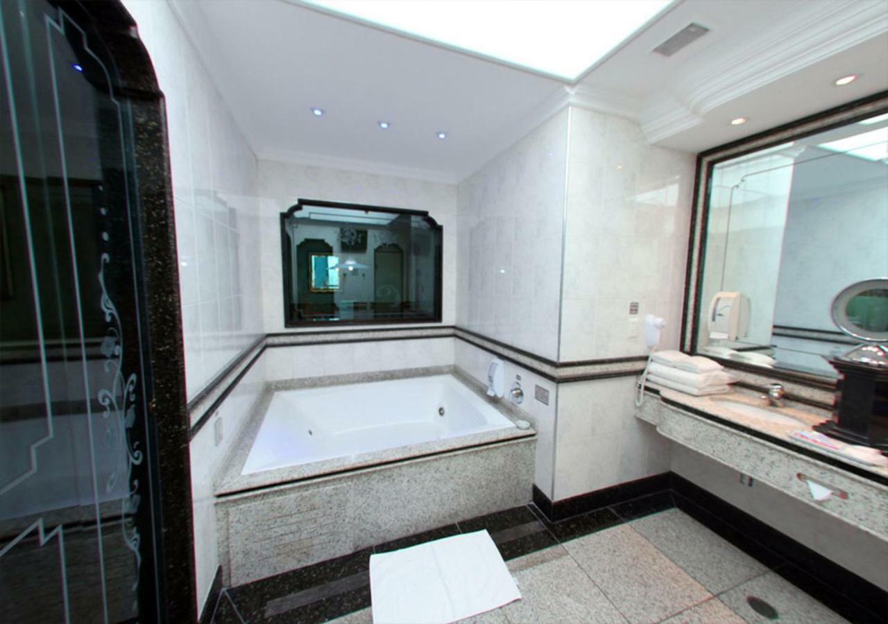 Colonial Palace (adults Only) Liebeshotel 2*