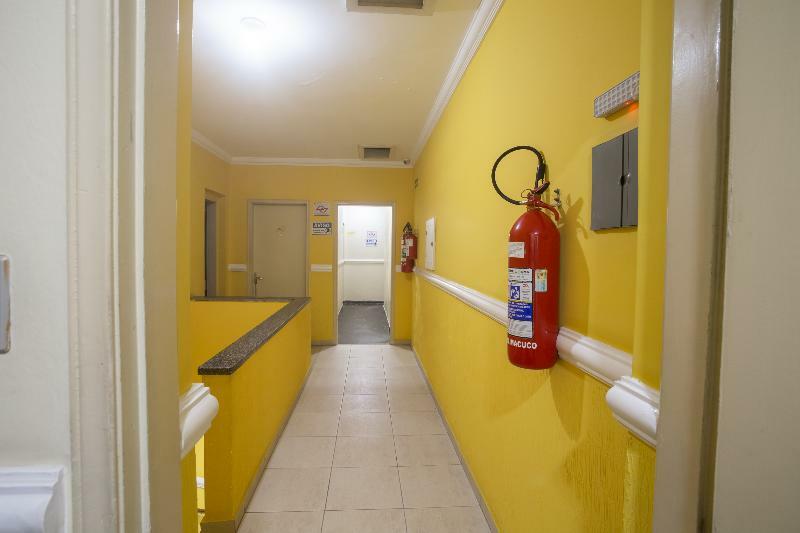 Macuco Hotel 2*