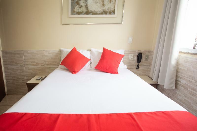 Macuco Hotel 2*