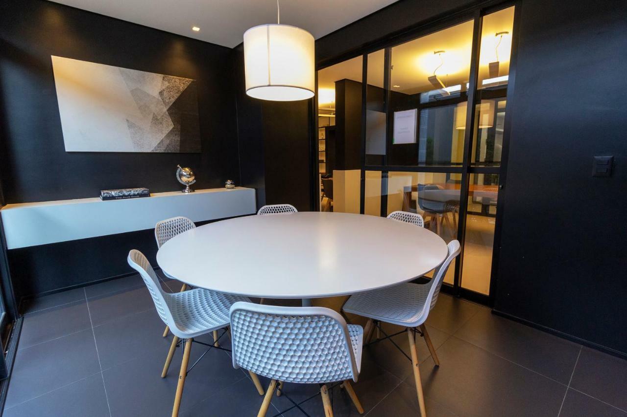 Bom Retiro Com Decor Exibicionista! Perto Do Anhembi E Barra Funda Em Completo!
