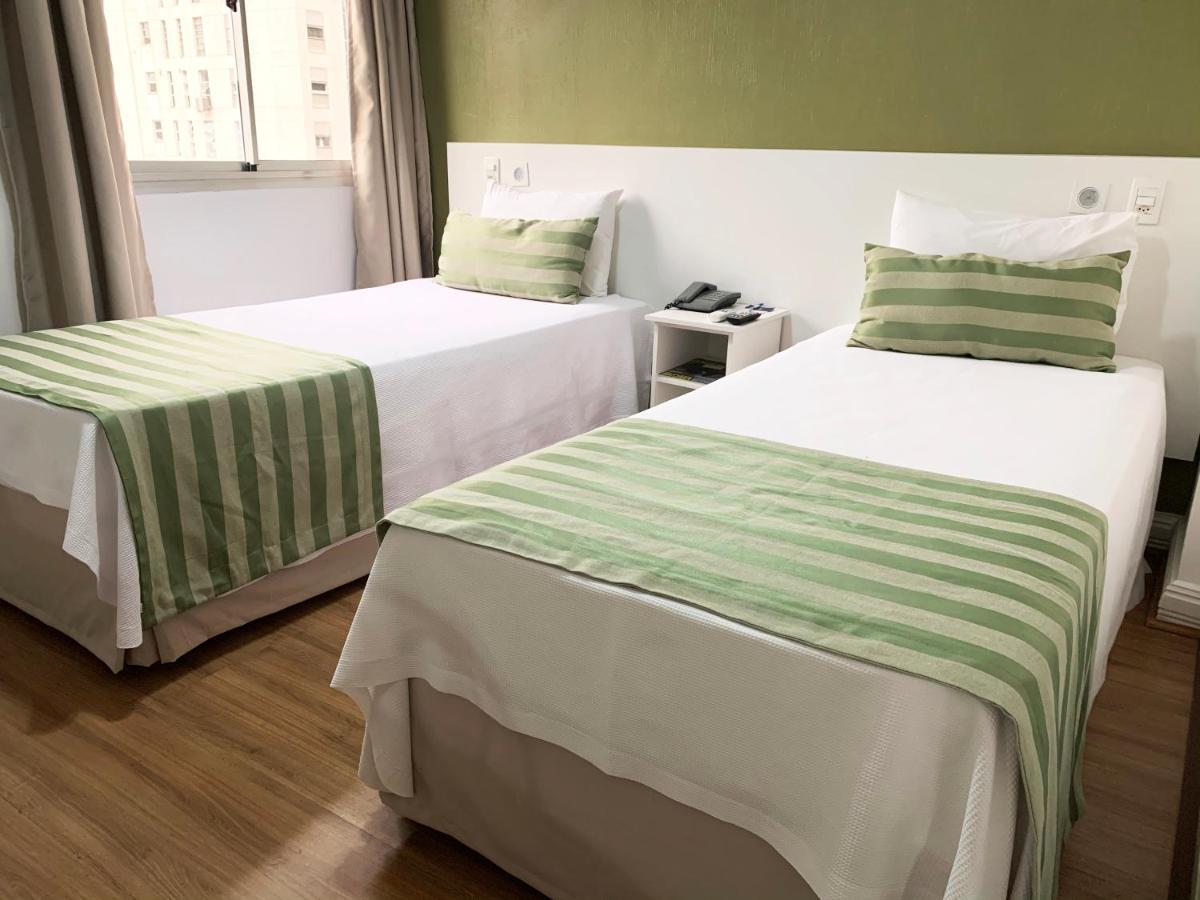Century Paulista Khách sạn 4*