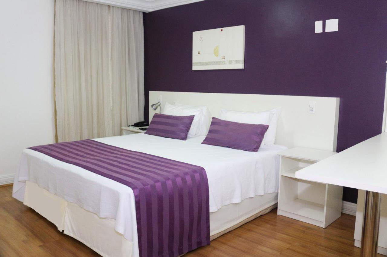 Khách sạn Century Paulista 4*