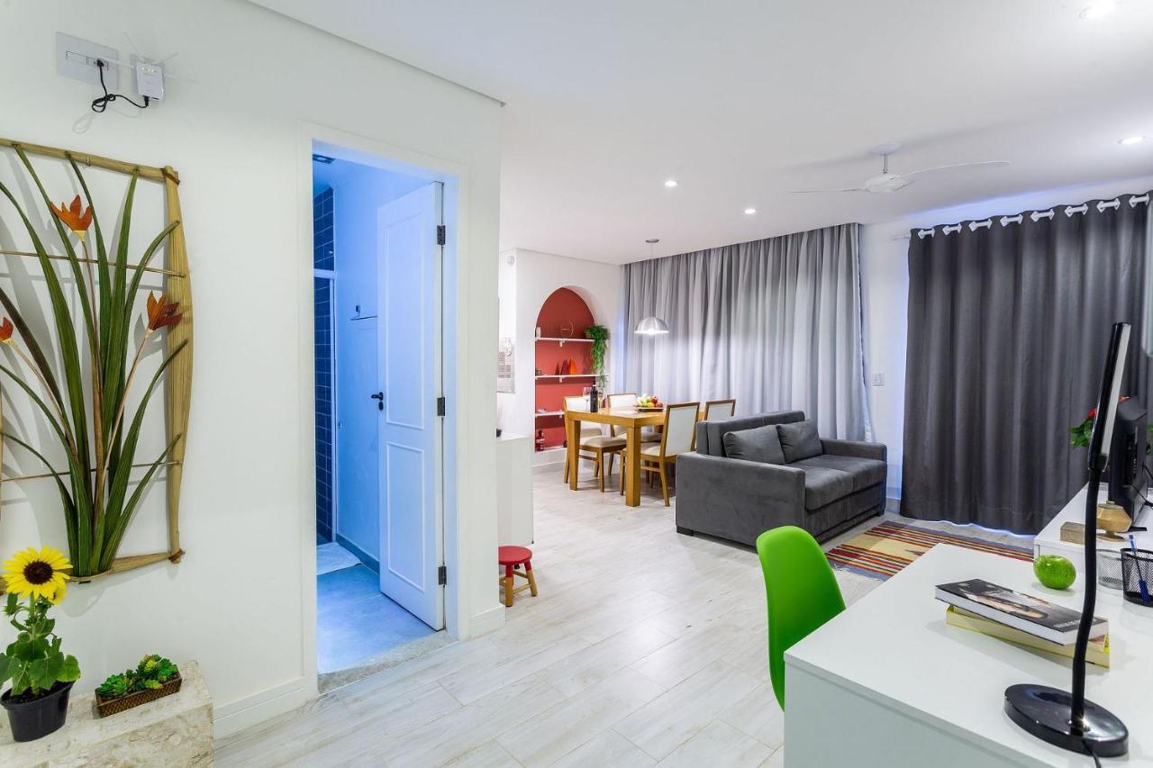 Com Quintal Em Alto De Pinheiros Apartment