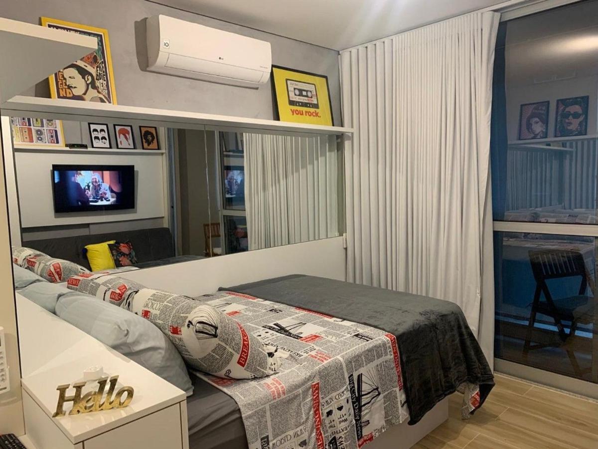 Lindo Studio Com Estacionamento E Internet !