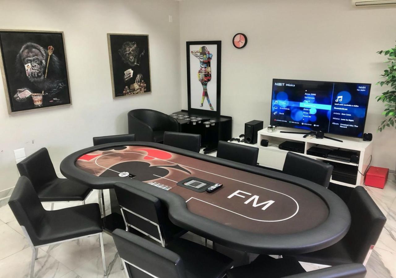 Hostel Fm