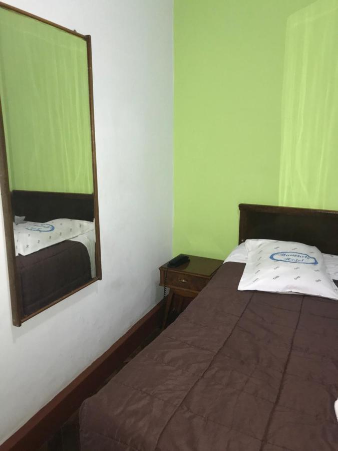 Hotel Manchete *