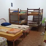Parada 86 Hostel