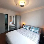 Flat Hotel The Palace Quarto E Sala Perto Do Metro