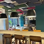 Studio Resort - Metro Republica
