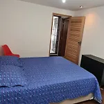 Quarto Em Santo Amaro Zona Sul Metro Borba Gato