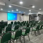 Flat No Mercure Privilege Ibirapuera Moema - 5 Min Do Aeroporto De Congonhas
