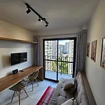 Apartamento Em Pinheiros - 500M Do Metro Faria Lima